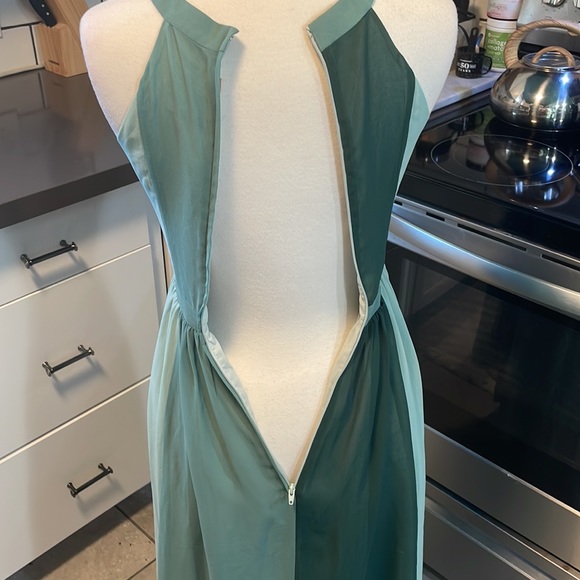 ModCloth xxs sheer overlay hi-low green color block halter gown w/ pockets EUC - Picture 6 of 13